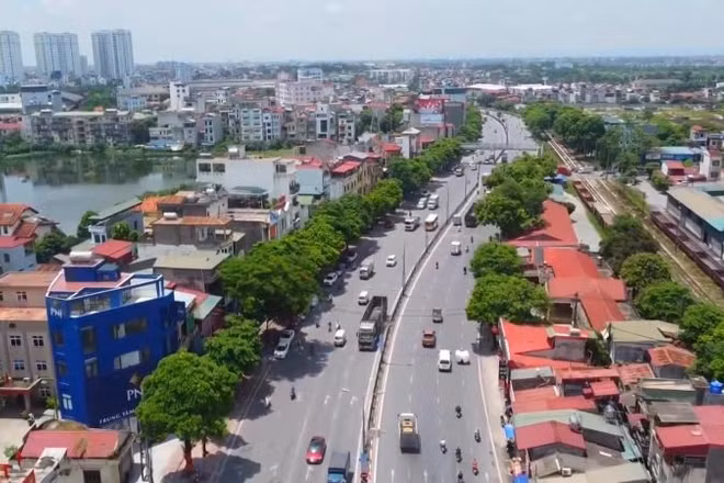Một đoạn quốc lộ 1A, đoạn qua phường Thanh Trì, Hà Nội.
