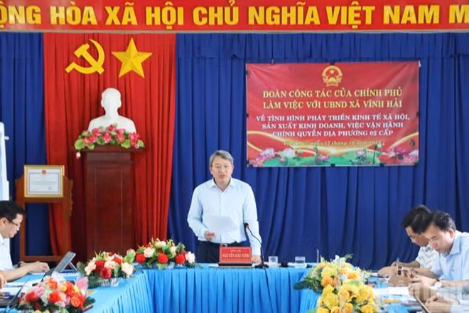 Quang cảnh buổi làm việc. (Ảnh: NGUYỄN TRUNG)
