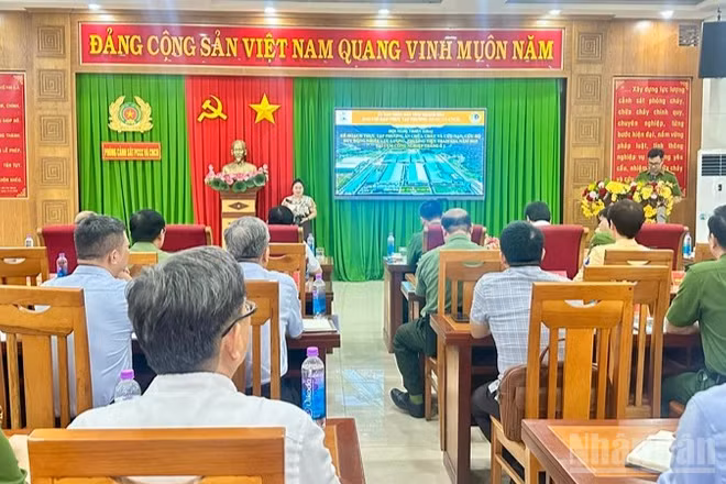 Quang cảnh hội nghị. (Ảnh: NGUYỄN TRUNG)
