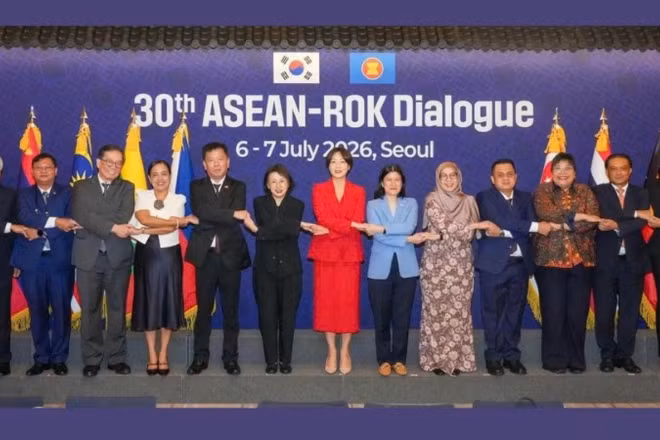 Các đại biểu tham dự Đối thoại ASEAN-Hàn Quốc lần thứ 30 chụp ảnh kỷ niệm. (Ảnh: Đại sứ quán Việt Nam tại Hàn Quốc cung cấp)