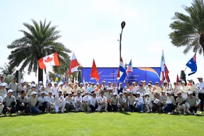 Gần 100 gôn thủ kiều bào đến từ 12 quốc gia tham gia Giải golf người Việt Nam ở nước ngoài toàn thế giới lần thứ 8. (Ảnh do Ủy ban Nhà nước về người Việt Nam ở nước ngoài cung cấp)