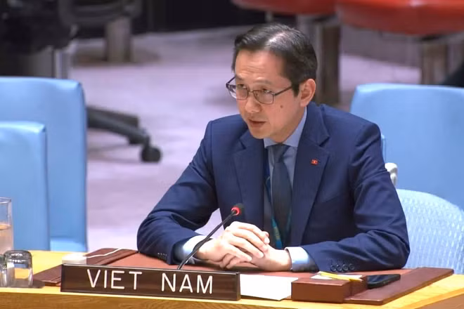 Đại sứ Đỗ Hùng Việt phát biểu tại phiên họp. (Ảnh: Phái đoàn Thường trực Việt Nam tại Liên hợp quốc cung cấp)