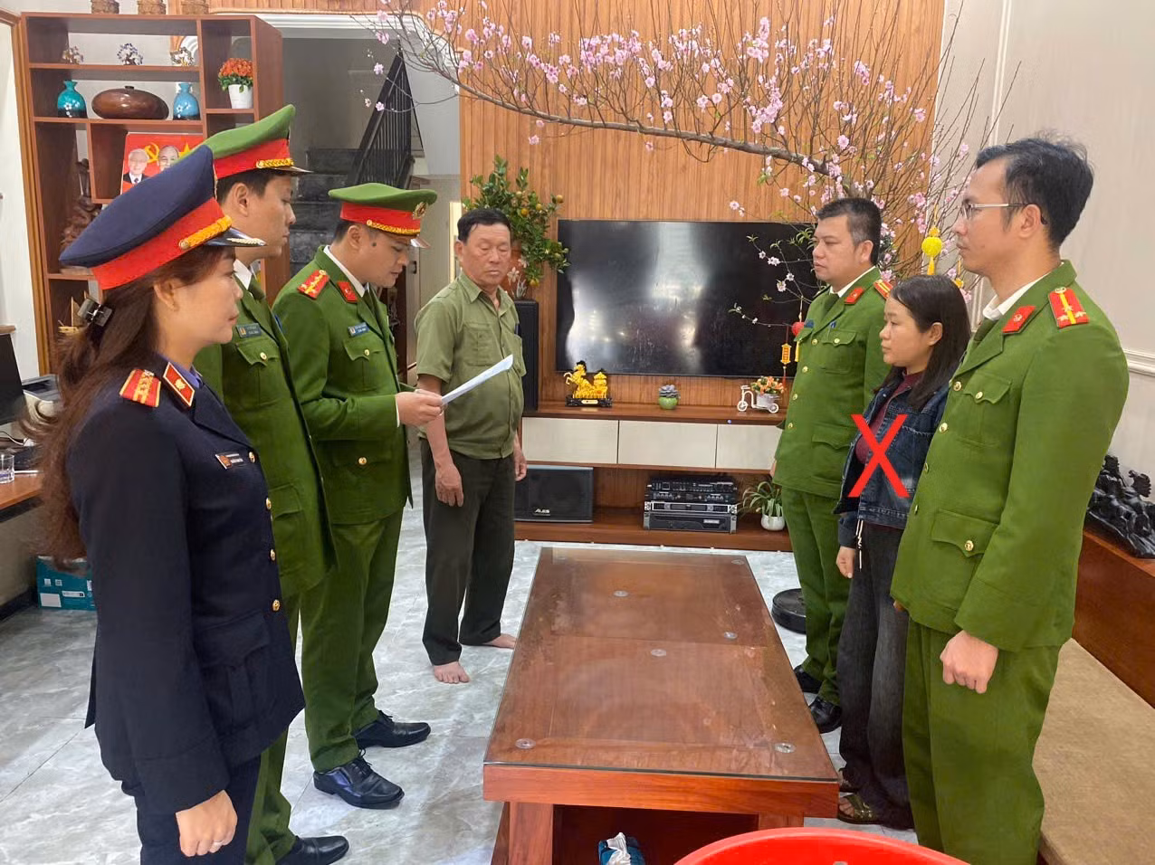 doi-tuong-nguyen-thi-huyen-dau-x-do-ke-toan-cong-ty-tnhh-thuong-binh-27-7-chien-thang.jpg