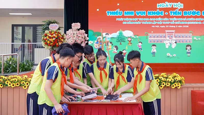 Thiếu nhi Thủ đô tranh tài tại ngày hội.