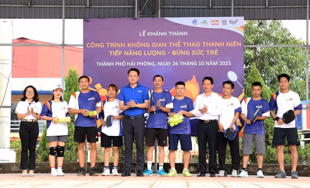 8002ff74dcfb51a508ea.jpg