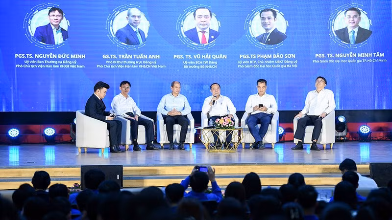 Toàn cảnh phiên đối thoại mở trong khuôn khổ chương trình.