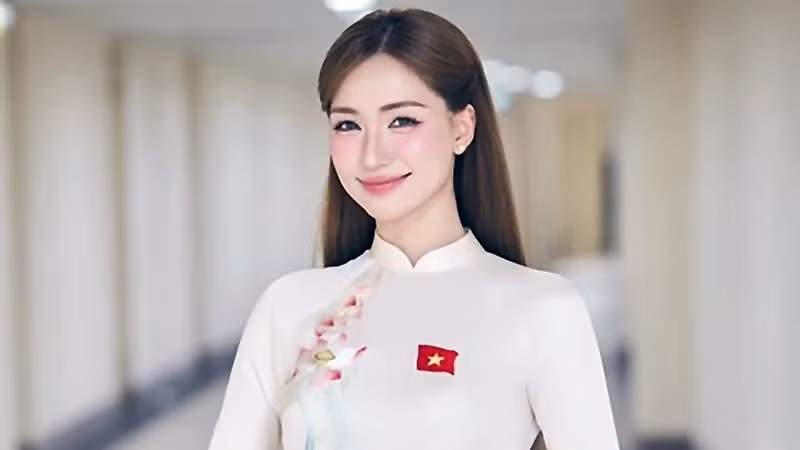 Ca sĩ Nguyễn Thị Hòa (Hòa Minzy) là một trong 20 "Thanh niên sống đẹp" năm 2025.