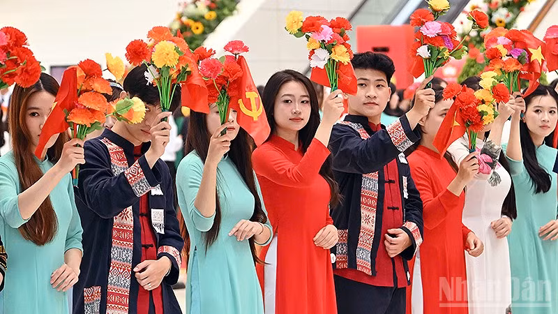 Đại diện thế hệ trẻ Việt Nam tại Đại hội đại biểu toàn quốc Mặt trận Tổ quốc Việt Nam lần thứ XI. (Ảnh: THỦY NGUYÊN)