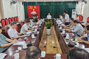 Quang cảnh phiên họp. (Ảnh: Mai Luận)