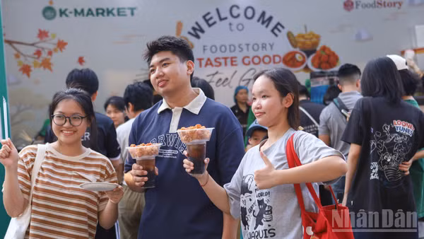 Văn hóa Hàn Quốc từ lâu đã được giới trẻ Việt đón nhận một cách rất hào hứng. (Ảnh: TRANG HÀ)