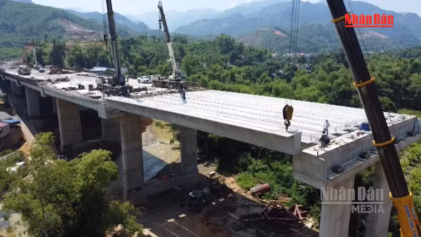 [Video] Đẩy nhanh tiến độ các dự án cao tốc phía Bắc 