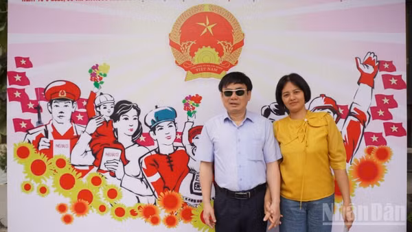 Bầu cử là trách nhiệm và quyền của tất cả mọi cử tri. 