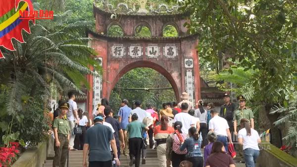 [Video] Bảo đảm an ninh trật tự tại Lễ hội Đền Hùng