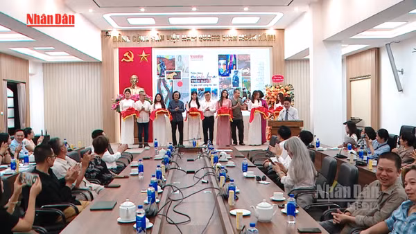 [Video] Triển lãm “Minh họa trên báo” tôn vinh giá trị mỹ thuật báo chí
