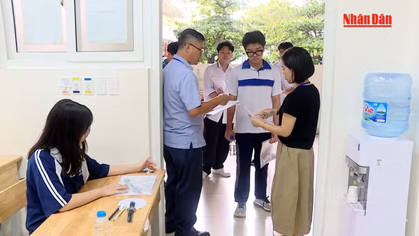 [Video] Chưa thí điểm thi tốt nghiệp THPT trên máy tính năm 2027