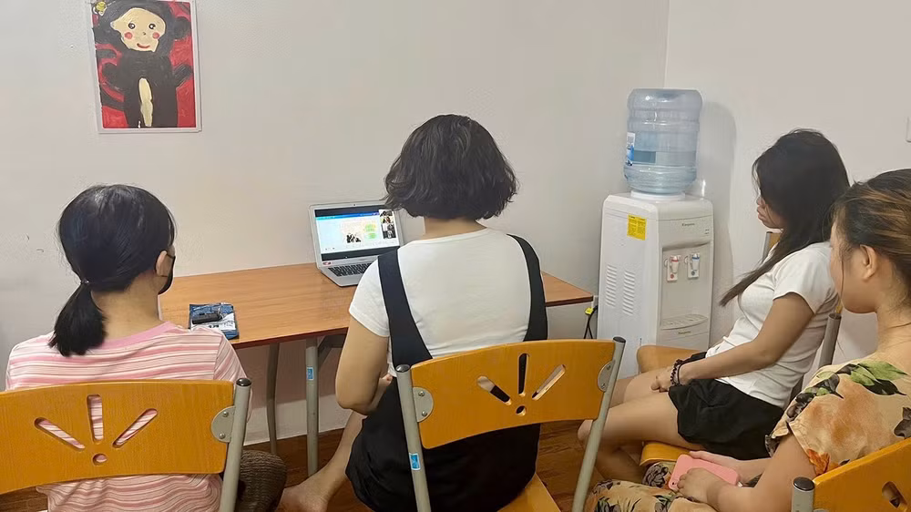 Các thành viên của "Ngôi nhà bình yên tham gia buổi workshop".