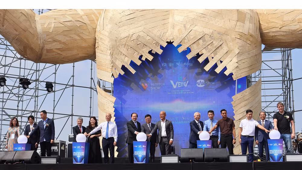 Nghi thức khai mạc Tuần lễ Tổ chức sự kiện và Triển lãm Việt Nam 2026. (Ảnh: KHÁNH LY)