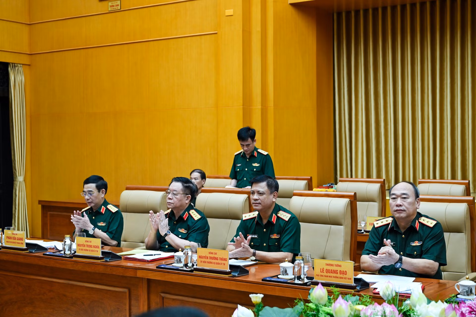 bnd-0144.jpg