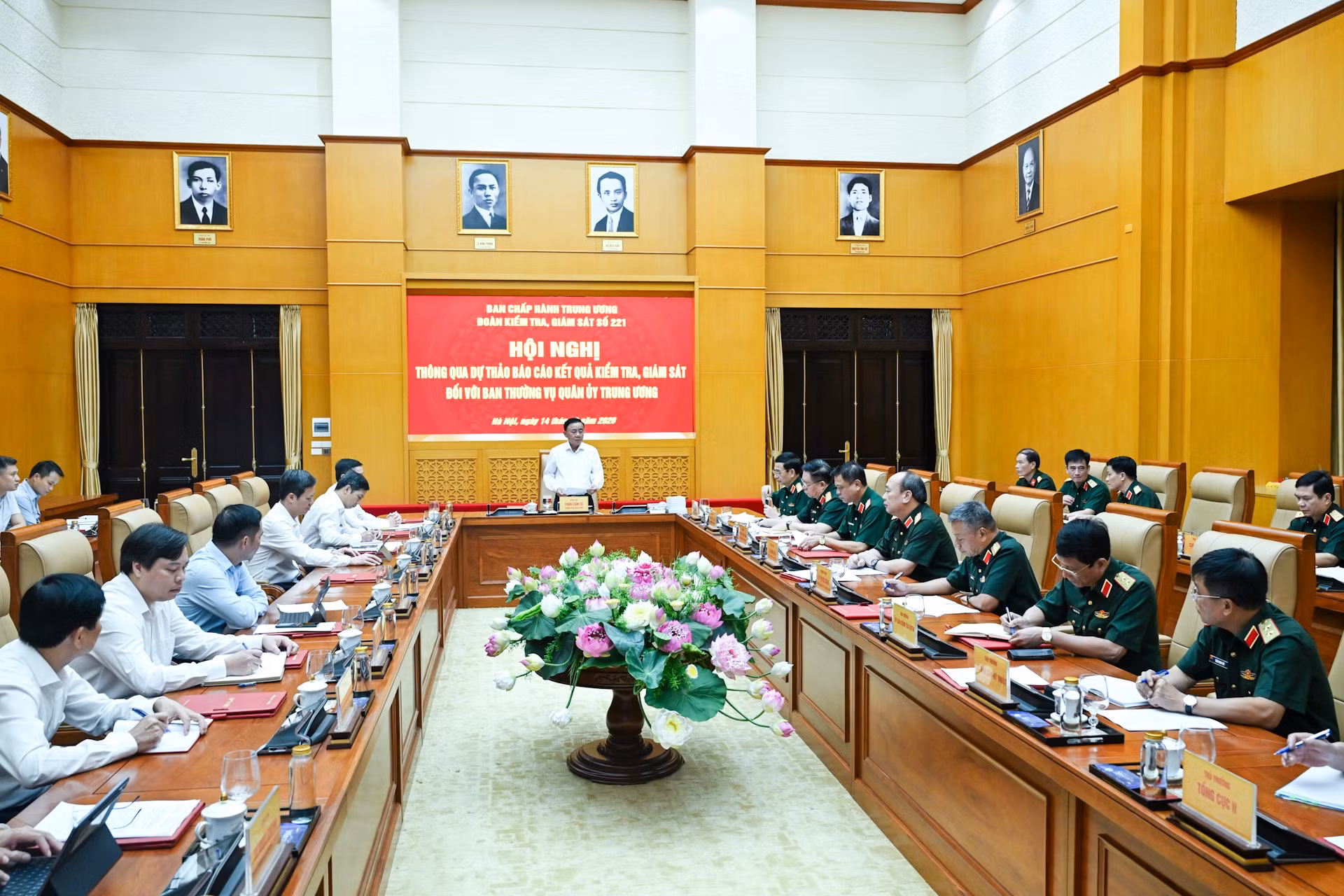 bnd-0166.jpg
