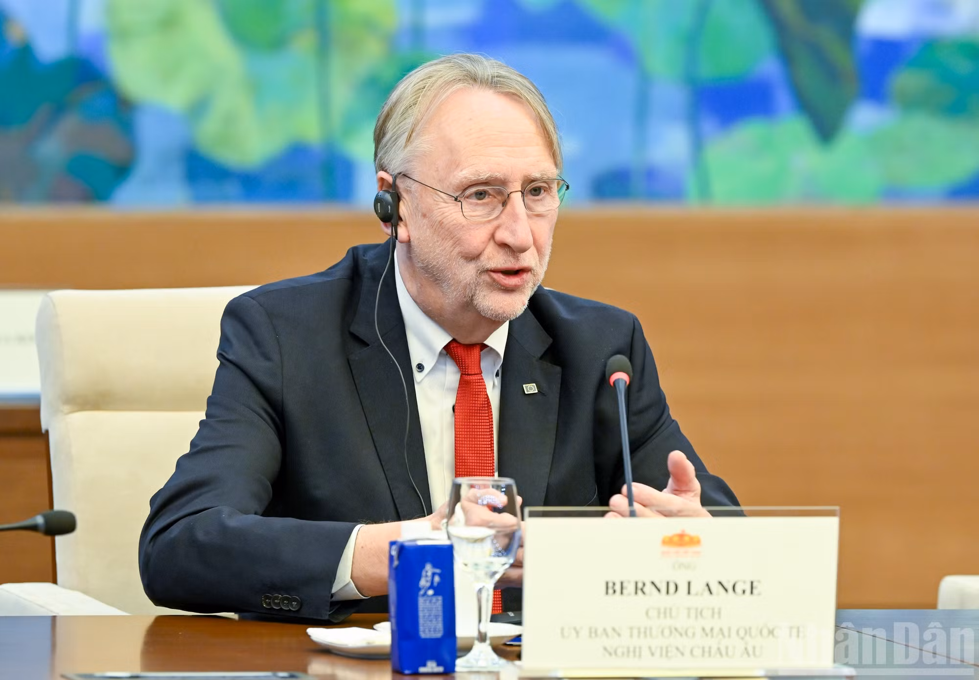 ndo_br_7-3396.jpg