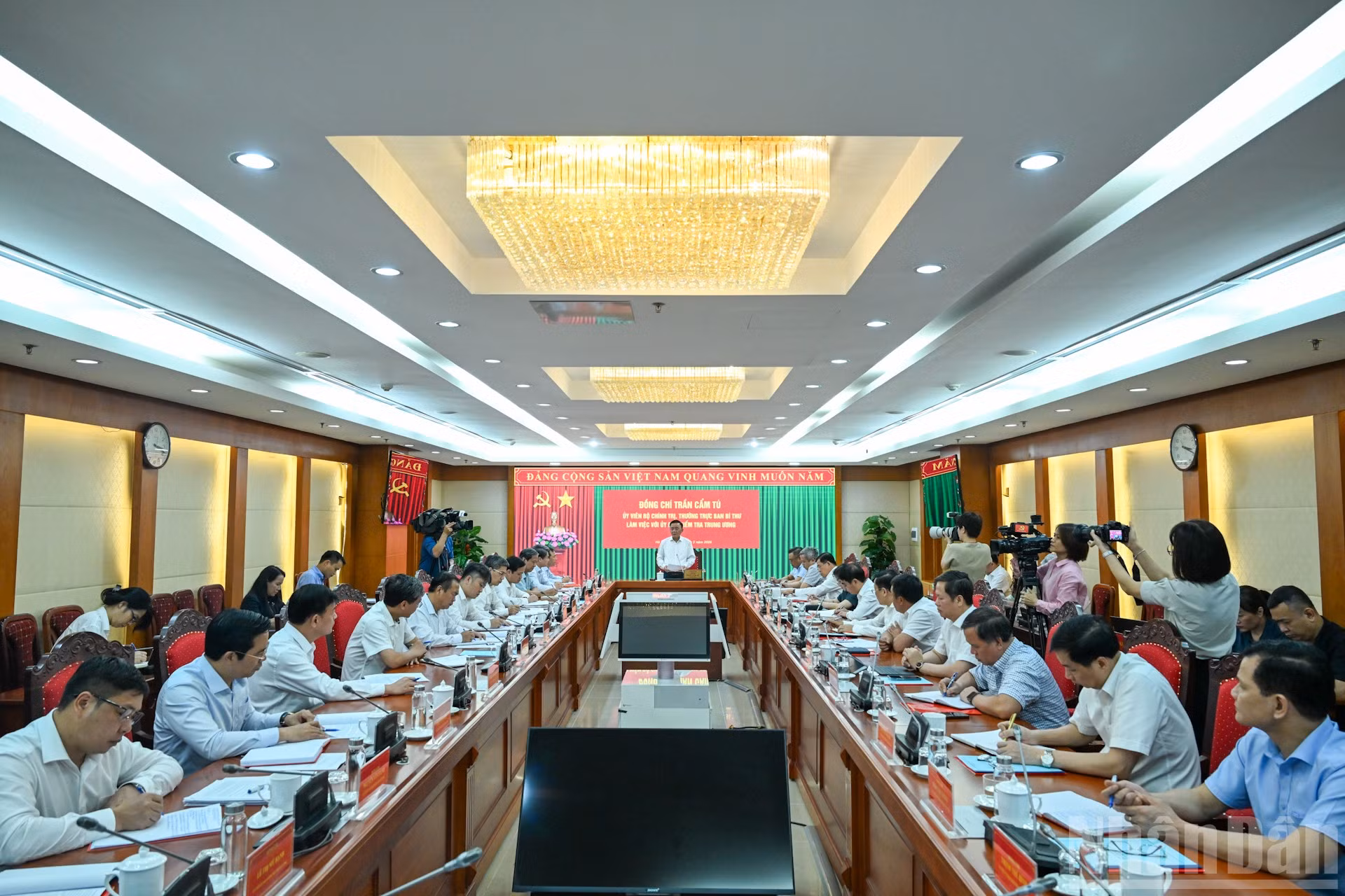 ndo_br_bnd-2454.jpg