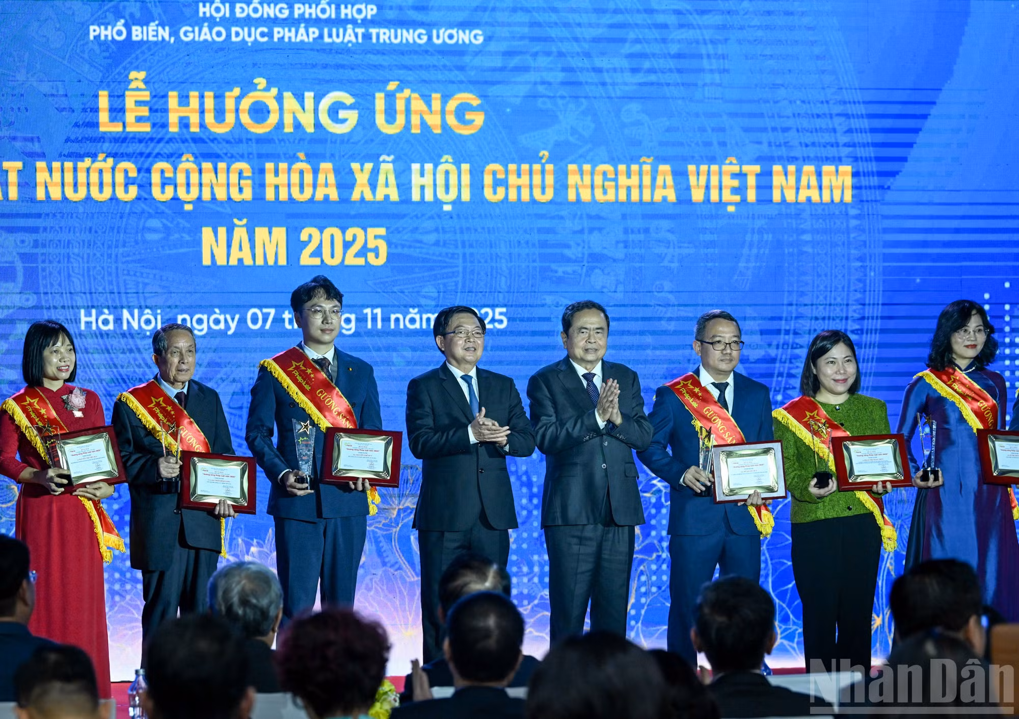 ndo_br_6-4596.jpg
