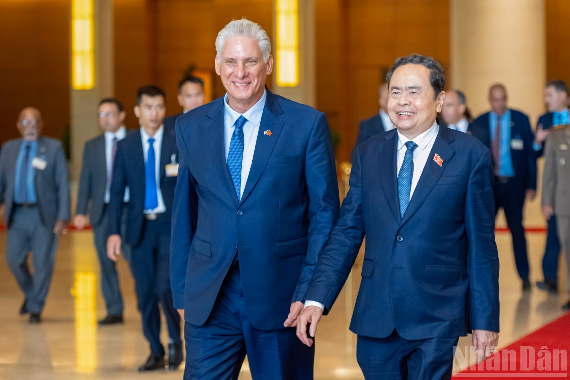 Chủ tịch Quốc hội Trần Thanh Mẫn và Bí thư Thứ nhất, Chủ tịch nước Cuba Miguel Diaz-Canel Bermudez.