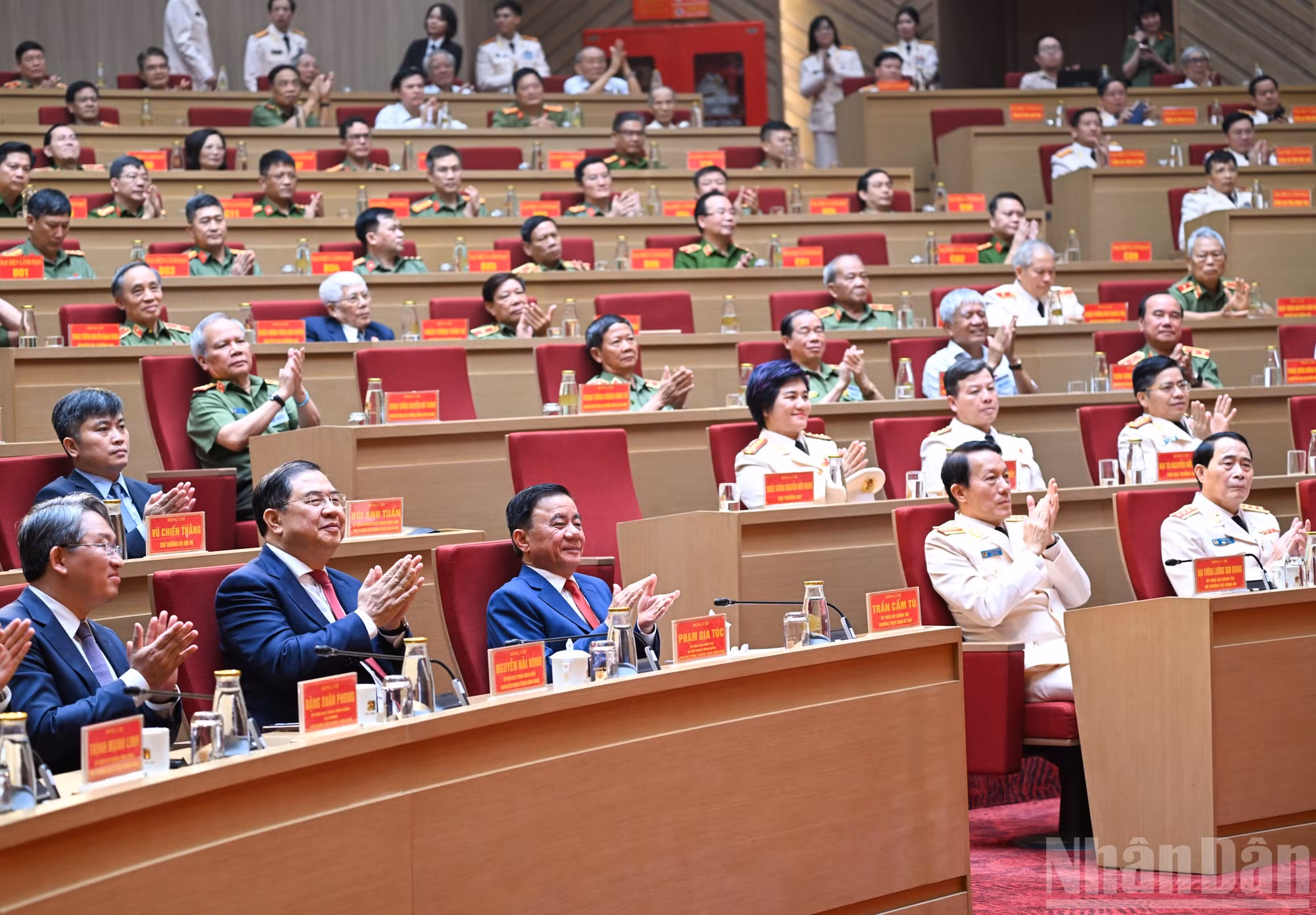 ndo_br_bnd-7060.jpg
