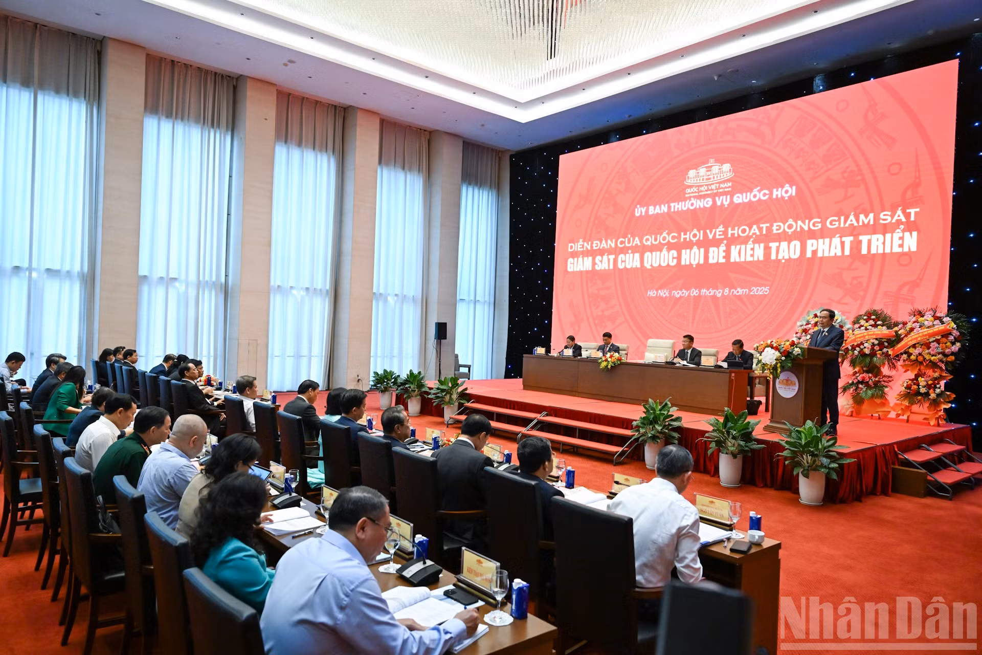 ndo_br_10-4051.jpg