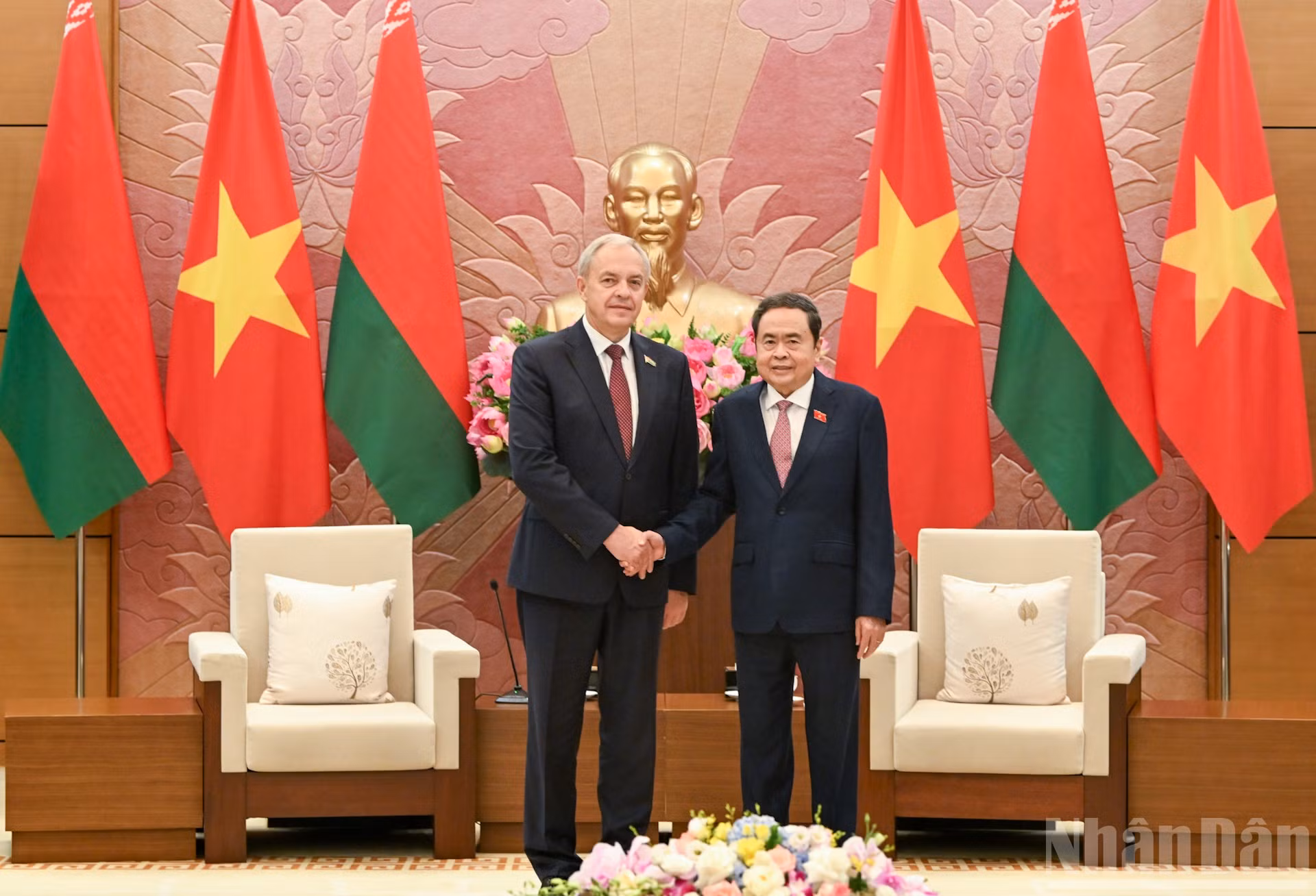 Chủ tịch Quốc hội Trần Thanh Mẫn và Chủ tịch Hạ viện Cộng hòa Belarus Igor Sergeyenko.