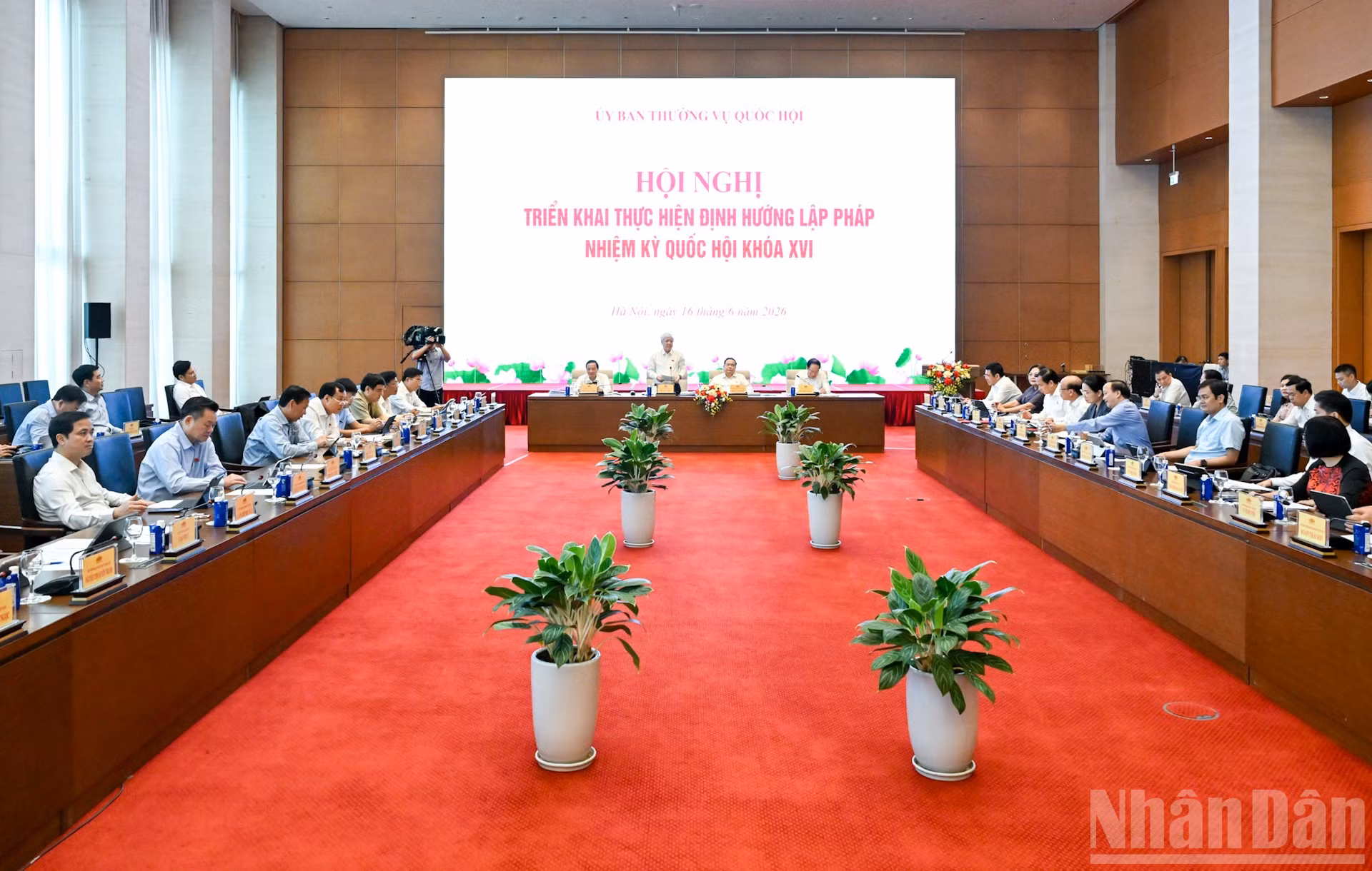 Quang cảnh hội nghị triển khai thực hiện định hướng lập pháp nhiệm kỳ Quốc hội khóa XVI. (Ảnh: DUY LINH)