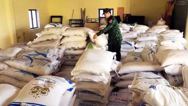 Tang vật là đường kính do Đồn Biên phòng Cửa khẩu quốc tế Lao Bảo bắt giữ chờ xử lý. (Ảnh: Biên phòng Quảng Trị)