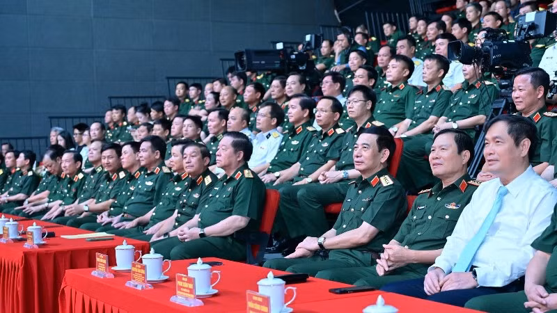 Các đại biểu dự.