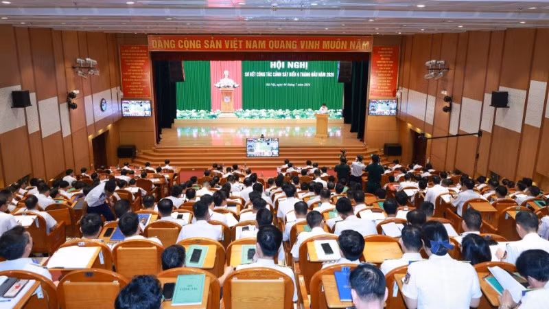 Quang cảnh hội nghị.
