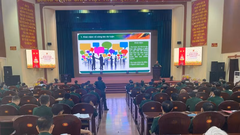 Toàn cảnh Hội nghị tập huấn nghiệp vụ công tác tuyên giáo năm 2026 do Thường trực Trung ương Hội Cựu chiến binh Việt Nam tổ chức.