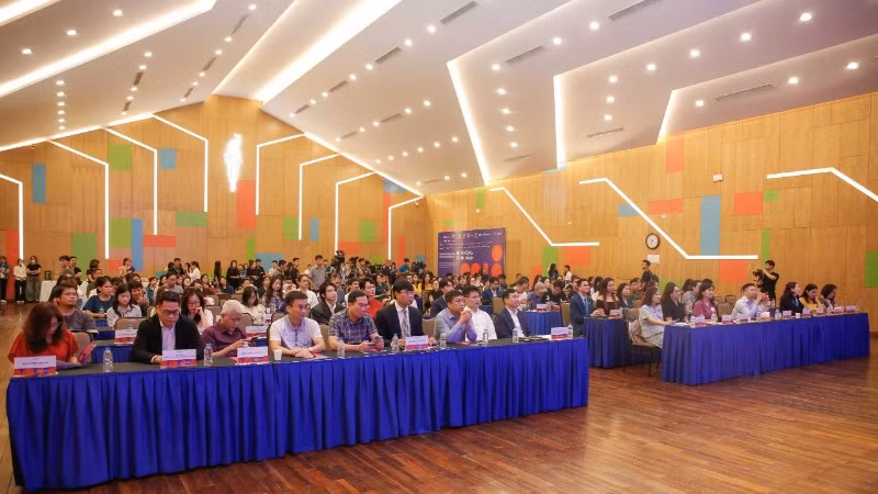 Lễ phát động chiến dịch truyền thông "Không một mình"