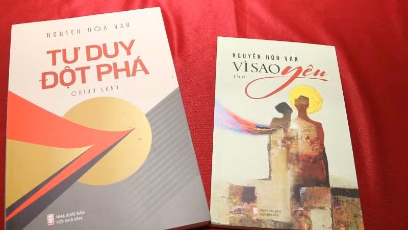 Ra mắt sách "Tư duy đột phá" và "Vì sao yêu" của tác giả Đại tá, Nhà báo Nguyễn Hoà Văn.