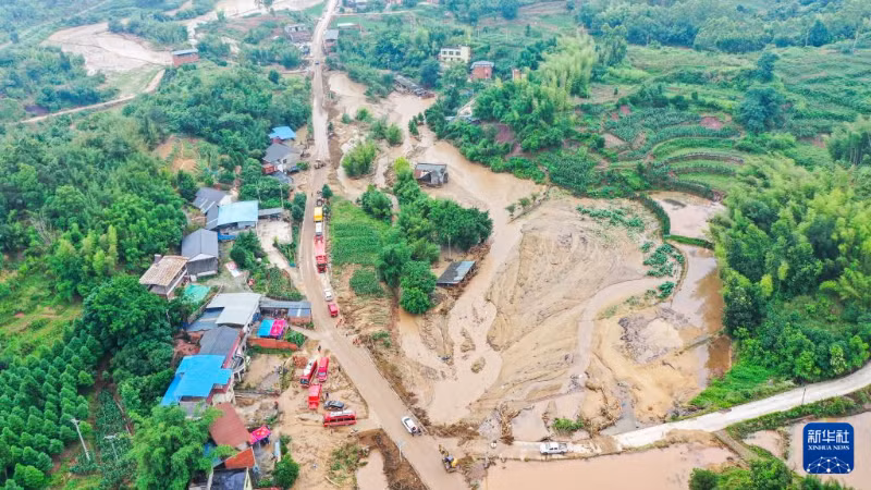 Hiện trường thiên tai ở khu phố Trà Sơn Trúc Hải, quận Vĩnh Xuyên, thành phố Trùng Khánh, Trung Quốc. (Ảnh: Tân Hoa xã)