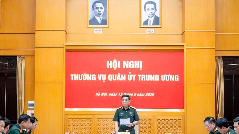 Đại tướng Phan Văn Giang, Ủy viên Bộ Chính trị, Phó Bí thư Quân ủy Trung ương, Phó Thủ tướng Chính phủ, Bộ trưởng Quốc phòng chủ trì hội nghị.