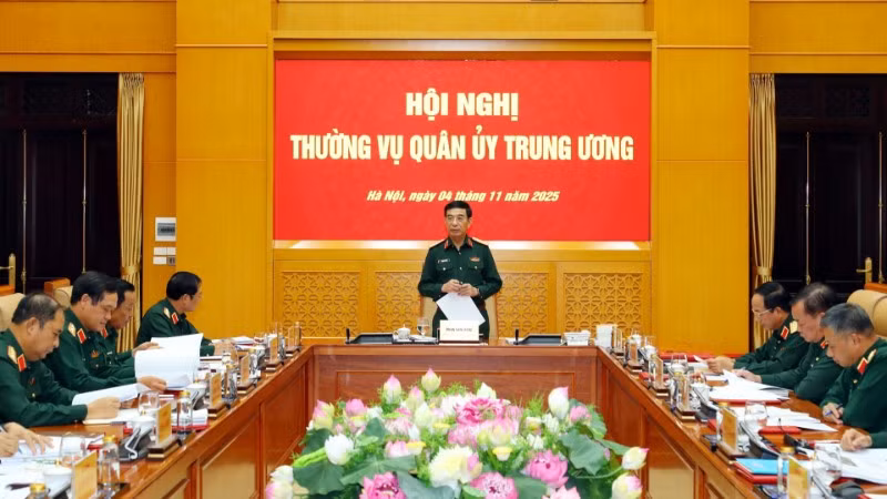 Đại tướng Phan Văn Giang chủ trì hội nghị Thường vụ Quân ủy Trung ương.