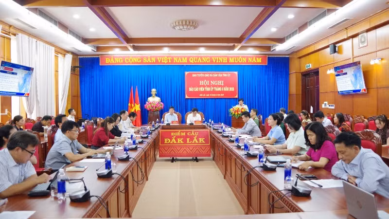 Quang cảnh hội nghị.