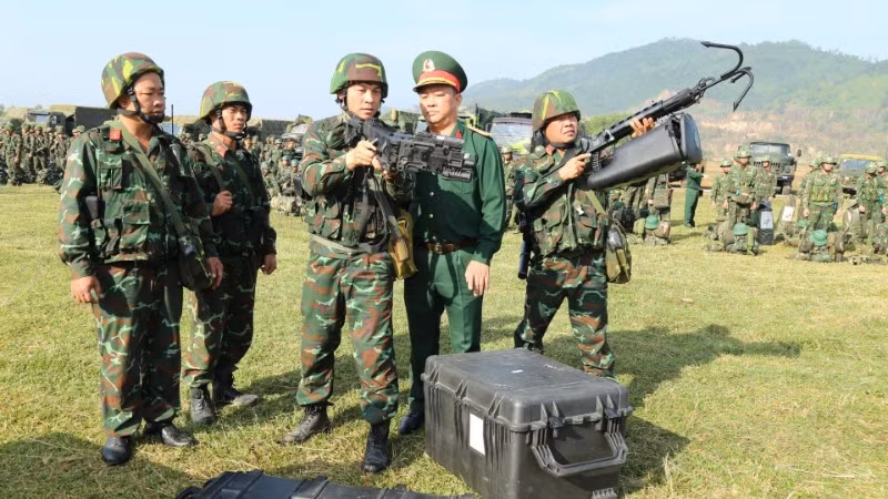 Thủ trưởng Bộ Tư lệnh Quân khu 5 kiểm tra đơn vị làm nhiệm vụ trực sẵn sàng chiến đấu