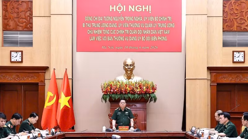 Đại tướng Nguyễn Trọng Nghĩa chủ trì hội nghị. 