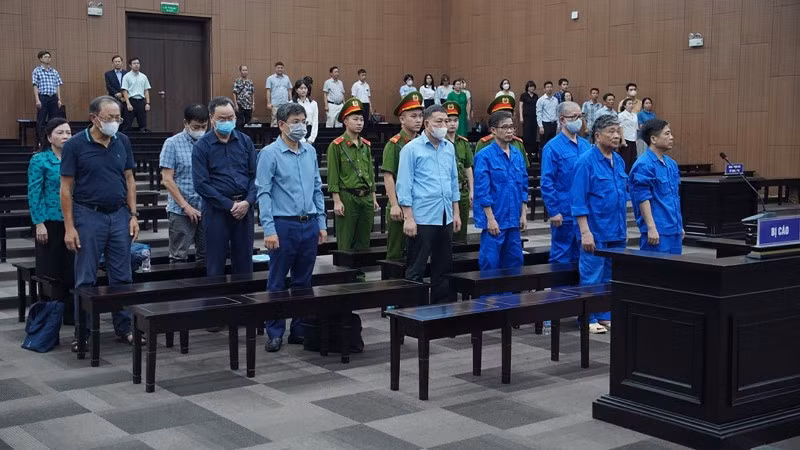 Các bị cáo tại phiên tòa.