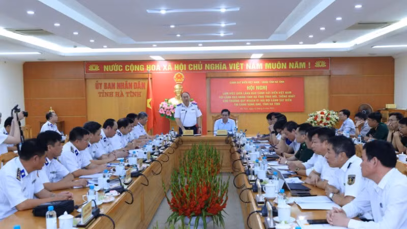 Quang cảnh buổi làm việc.