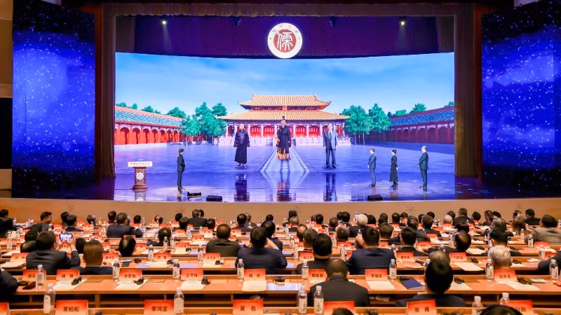Chương trình Xúc tiến kinh tế-thương mại tỉnh Sơn Đông lần thứ 4 diễn ra từ ngày 29 đến 31/10, thu hút gần 500 đại biểu đến từ hơn 30 quốc gia và vùng lãnh thổ trên thế giới.
