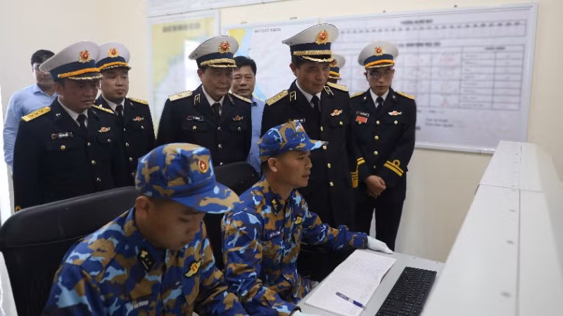 Đoàn kiểm tra công tác sẵn sàng chiến đấu tại Trạm Ra-đa thuộc Trung đoàn 151.