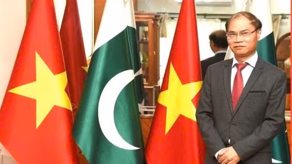 Đại sứ Việt Nam tại Pakistan Phạm Anh Tuấn.