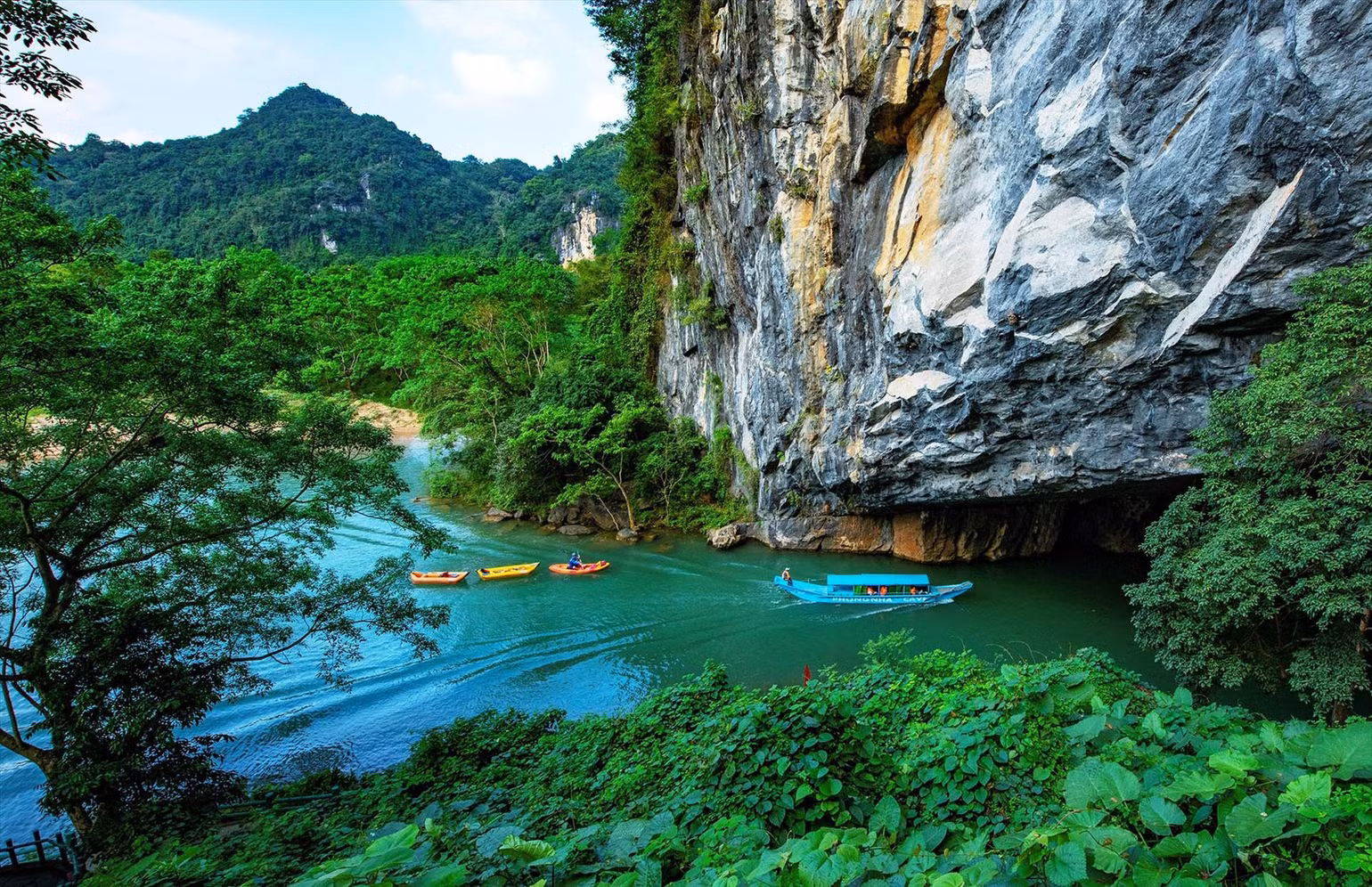 vna-potal-lan-toa-y-nghia-phong-trao-hanh-dong-dep-moi-ngay-xay-dung-phong-nha-tro-thanh-diem-den-than-thien-va-an-toan-6614694a7-11-47-16.jpg