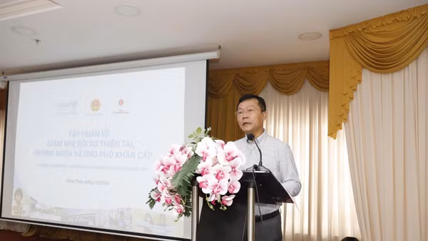 Ông Vũ Văn Tiến, Phó Cục trưởng Quản lý đê điều và Phòng, chống thiên tai phát biểu tại khóa tập huấn. (Ảnh: Nguồn Cục Quản lý đê điều và Phòng, chống thiên tai)